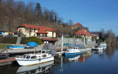 Lodí na snídani do Kralup Infocentra-Dvořákova stezka